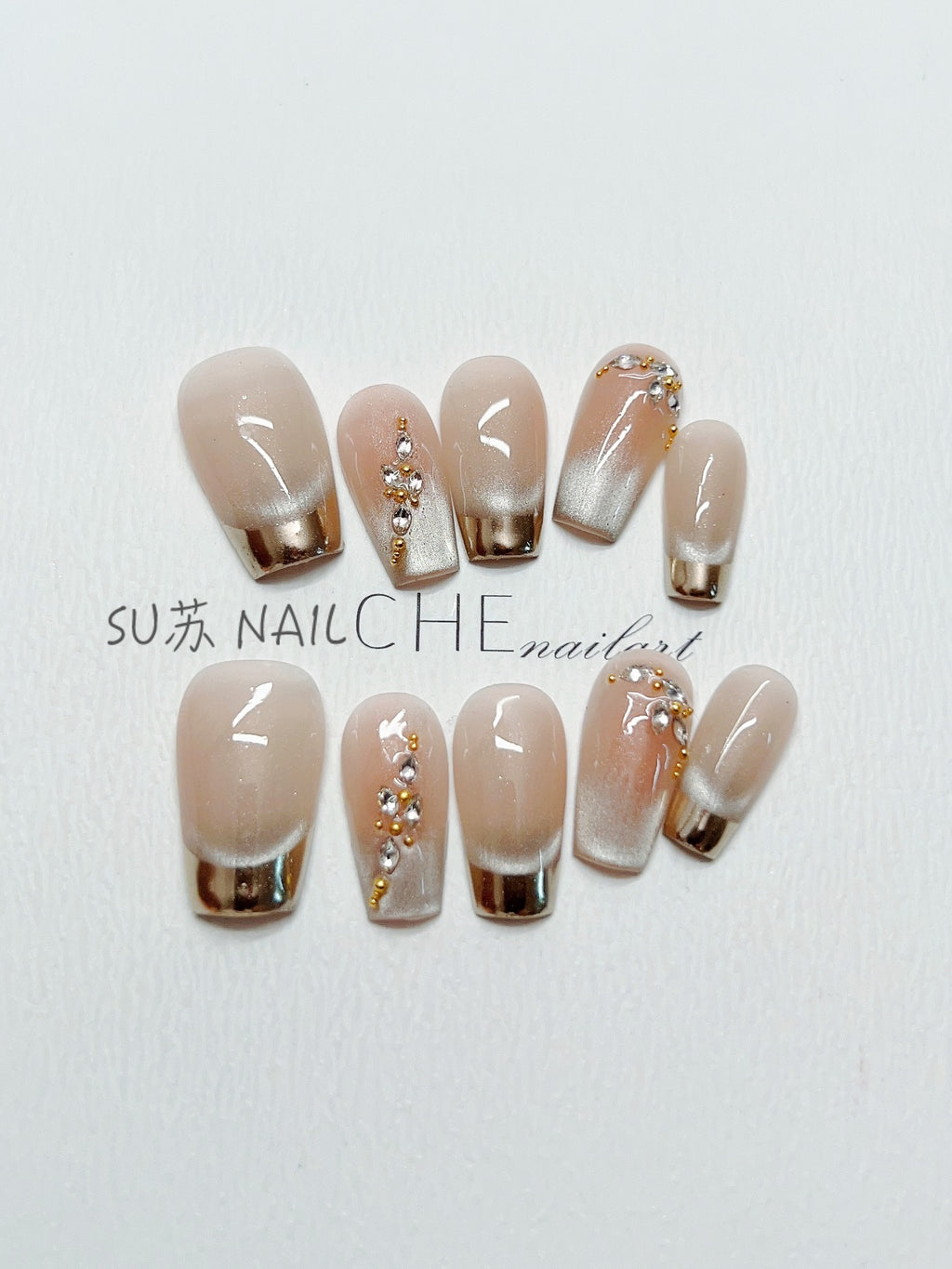 Französische Katzenaugen-Nagelsticker