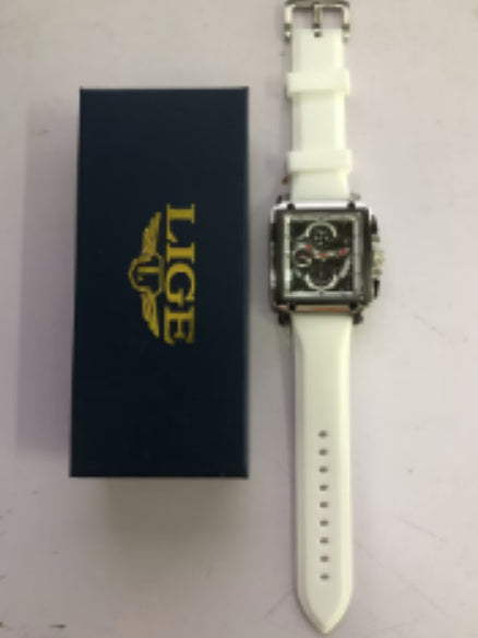 Herren Quarzuhr, quadratisch, Chronograph – Bild 8 | LuxeStyle