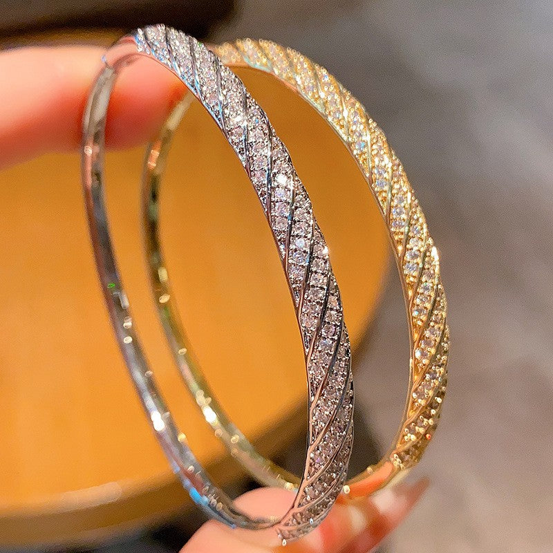 Goldener Brillanzreifen – Bild 2 | LuxeStyle