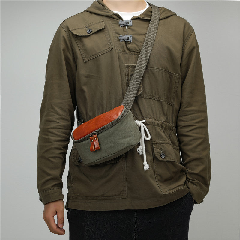 Minimalistische Crossbody Bag aus Baumwoll-Canvas