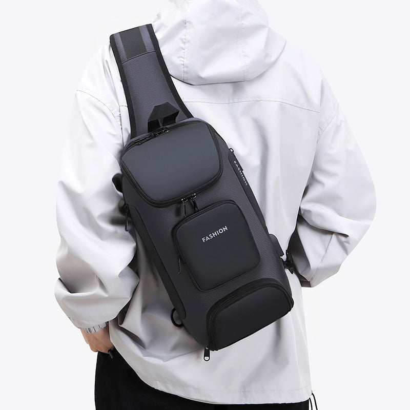 Herren-Rucksack mit USB-Anschluss und viel Stauraum – Bild 6 | LuxeStyle