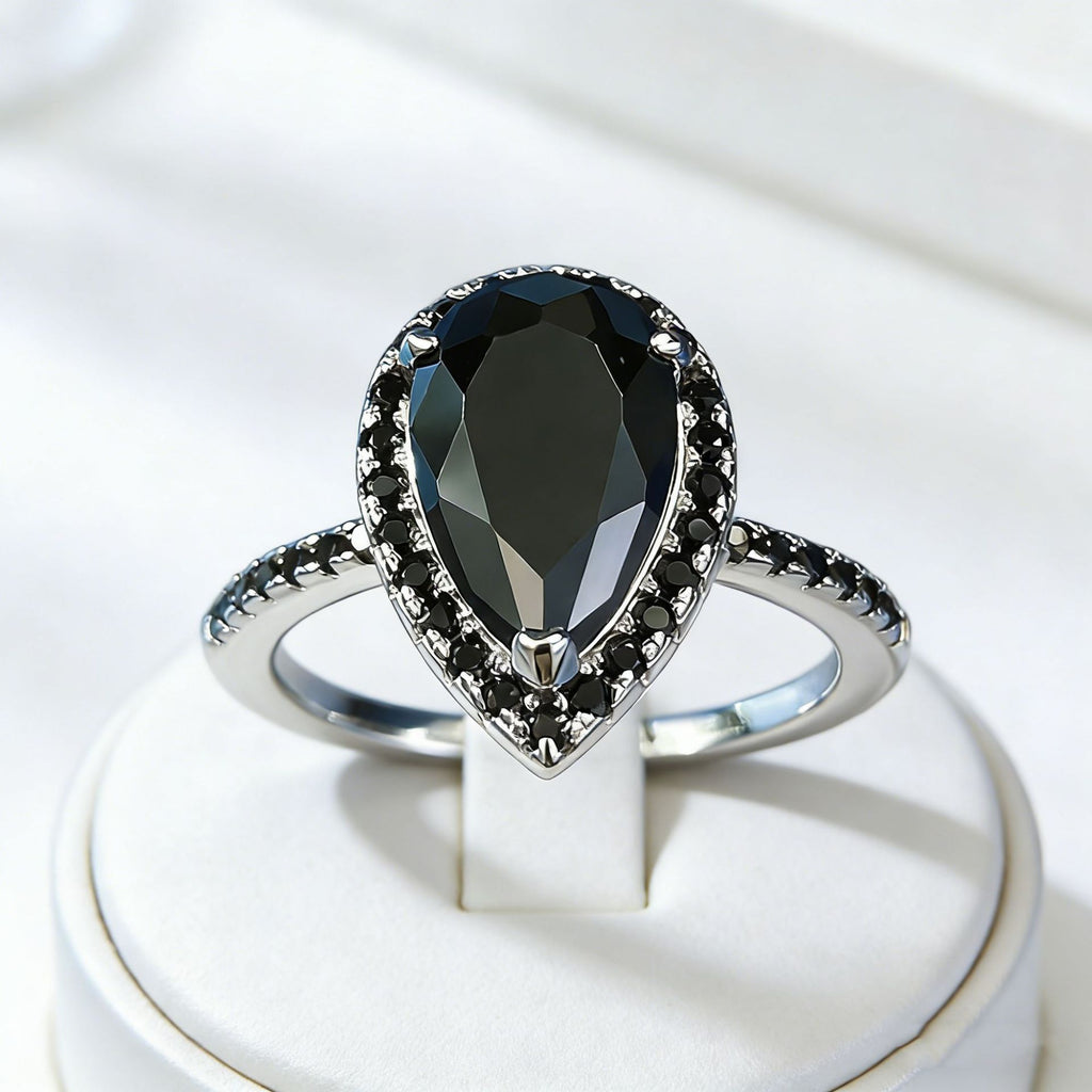 Birnenförmiger Zirkon-Ring | LuxeStyle