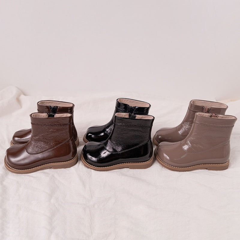 Einheitliche Kinderschuhe