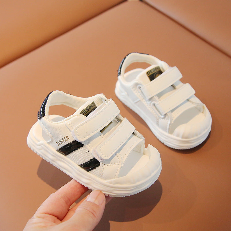 Sommer-Sandalen mit weichen Sohlen