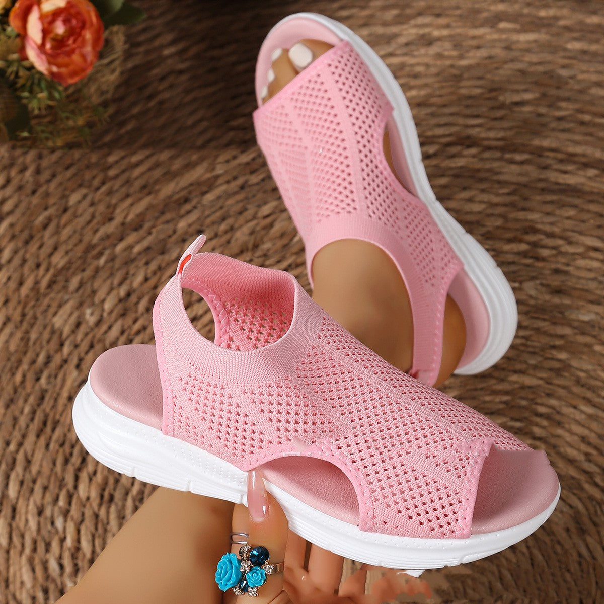 Sportliche Plateau-Sandalen für Damen – Bild 5 | LuxeStyle
