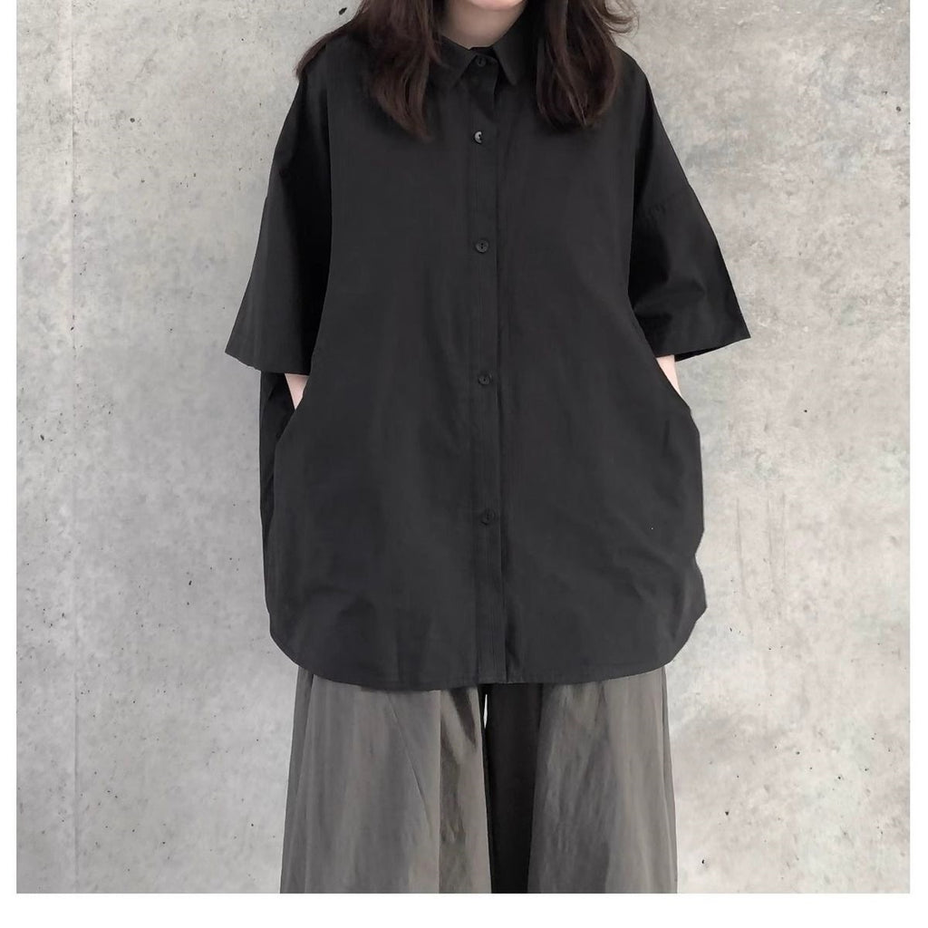 Japanisches Oversize-Shirt mit 3D-Effekt