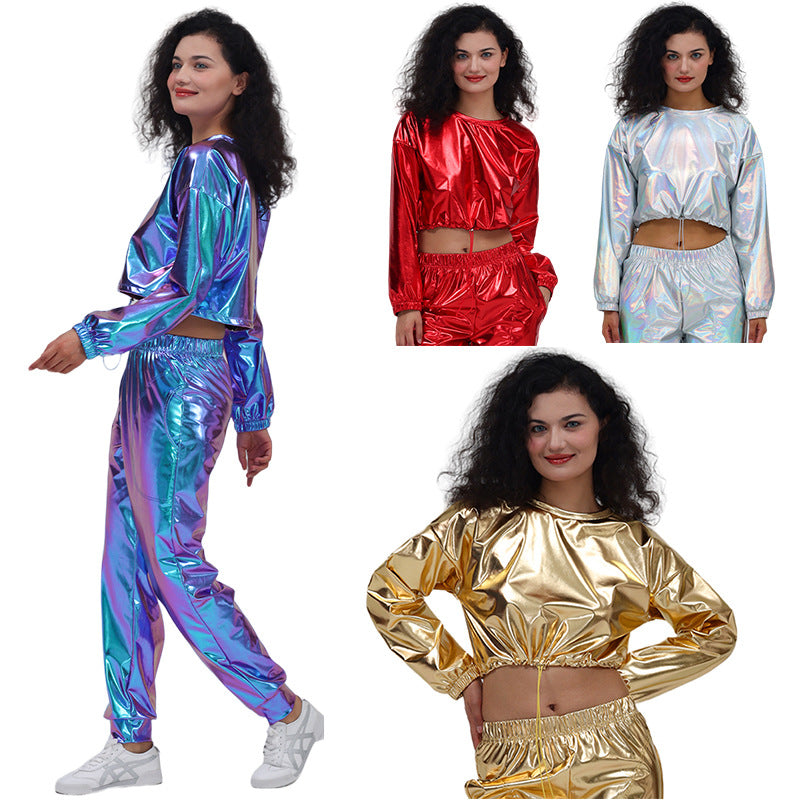 Glänzendes Kunstleder-Sweatshirt mit Rundhals