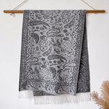 Farbe: Grau