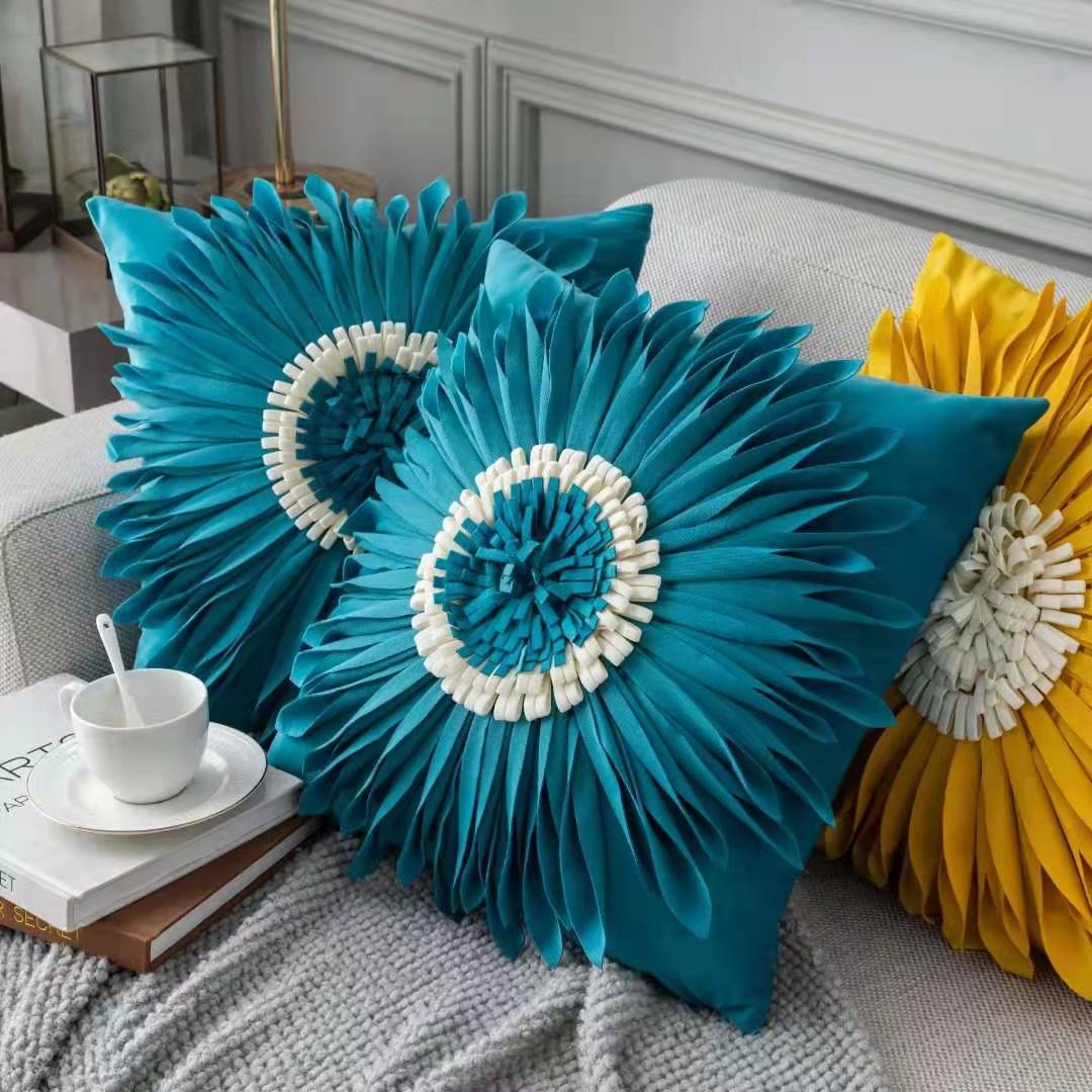 Samt-Kissenhülle mit 3D Chrysanthemen-Stickerei