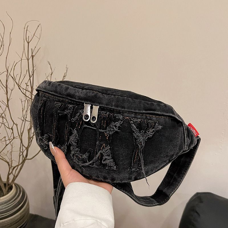 Unisex-Schultertasche aus Denim – Lucky Blue – Bild 3 | LuxeStyle