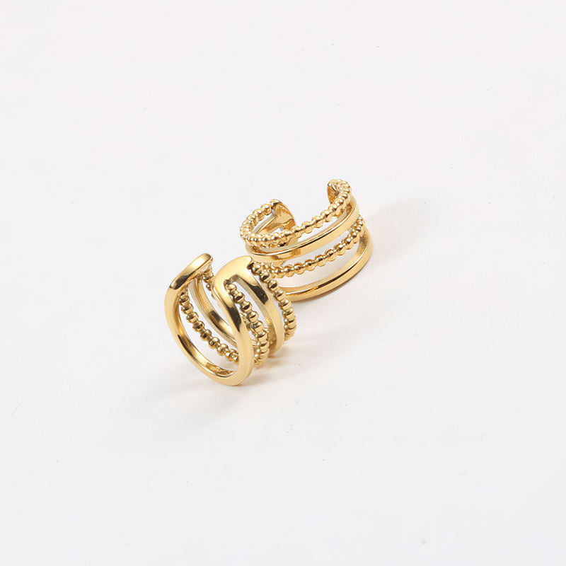 Vergoldete mehrlagige Conch Ohrklemmen | LuxeStyle