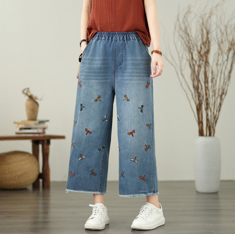Stickerei Jeans mit Schmetterling