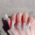 Weiches Macchiato-Blau Nagelset – Bild 2 | LuxeStyle