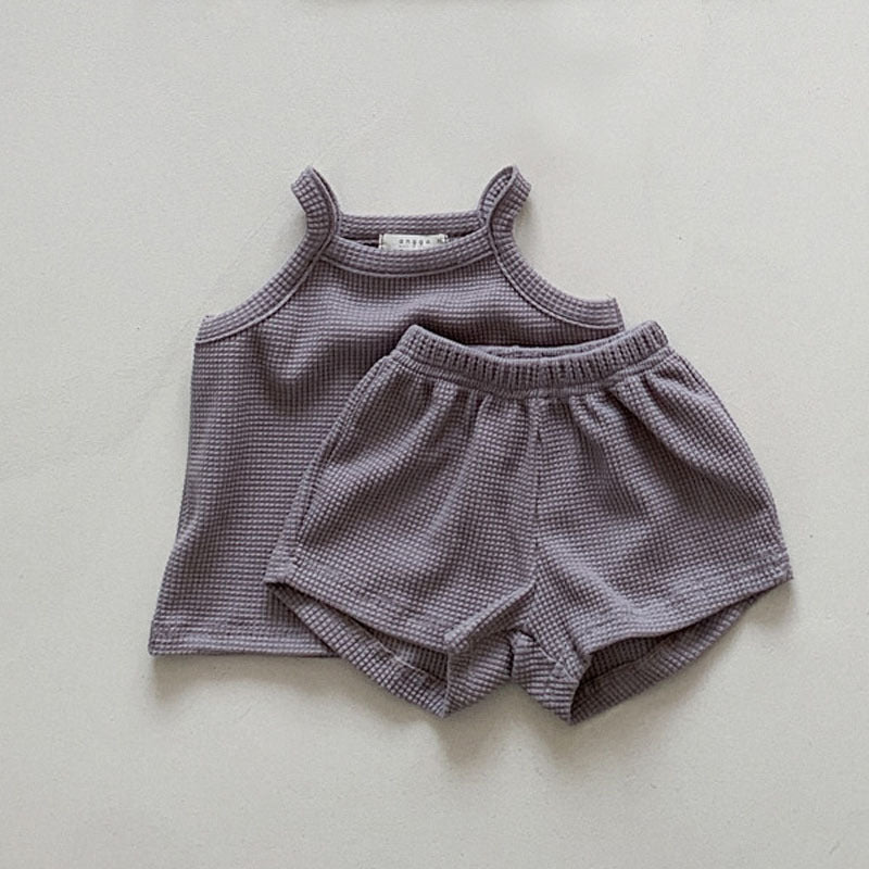 Baby-Strampler aus Waffelpiqué – Ärmellos – Bild 9 | LuxeStyle