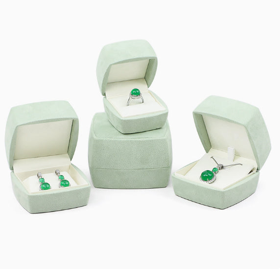 Samt Schmuckbox für Ringe, Ketten & Armbänder | LuxeStyle