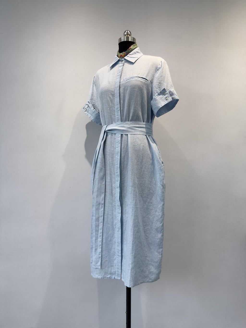 Leinen-Hemdblusenkleid mit Taillengürtel