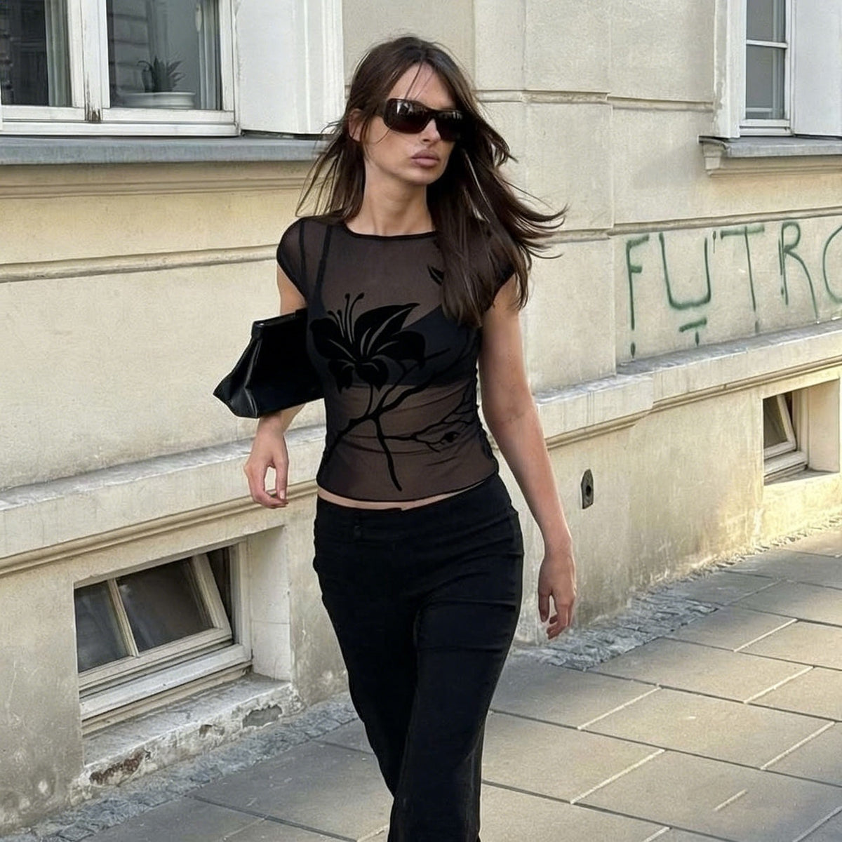Mesh-Top mit Flockprint und kurzen Ärmeln – Bild 4 | LuxeStyle