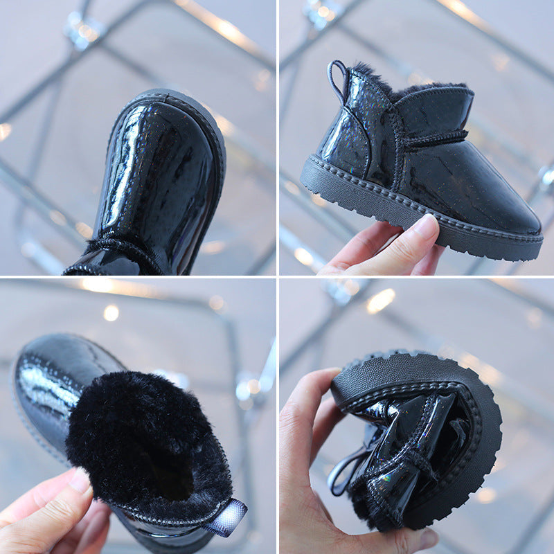 Warme Kinder-Stiefeletten mit glänzenden Akzenten – Bild 4 | LuxeStyle