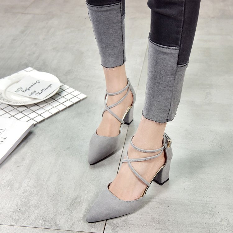 High Heel Sandalen mit spitzer Zehenkappe – Bild 2 | LuxeStyle
