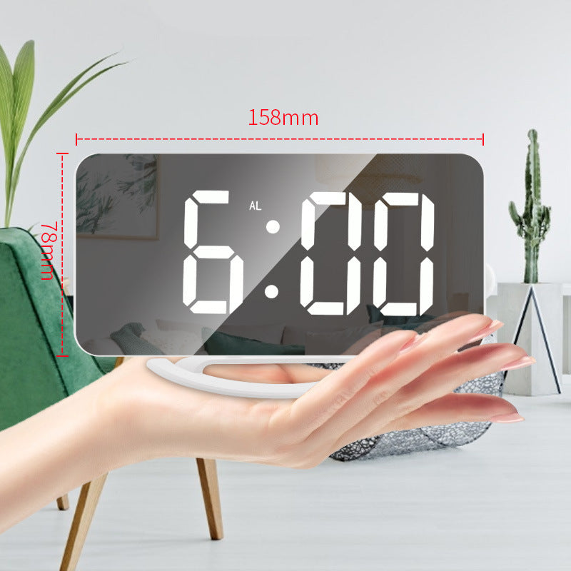 Multifunktionale LED Spiegel Uhr | LuxeStyle