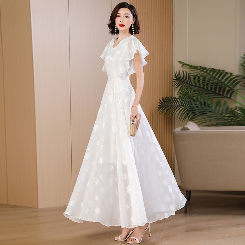 Maxikleid mit Polka Dots und Rüschenärmeln