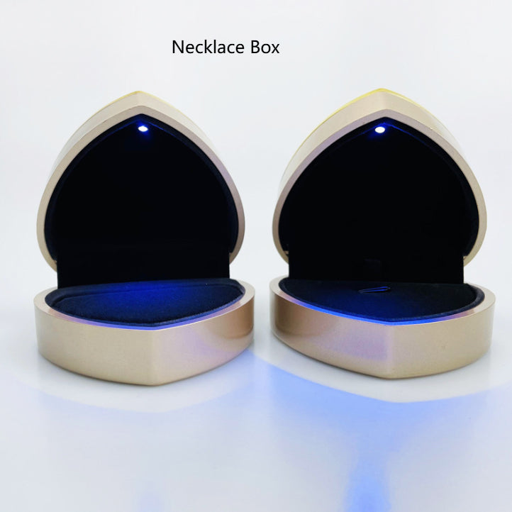 Herzförmige Schmuckbox