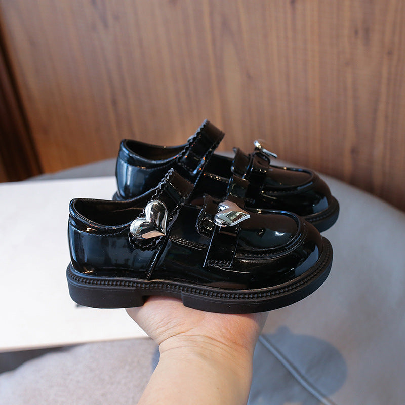 Weiche Mädchen-Schuhe