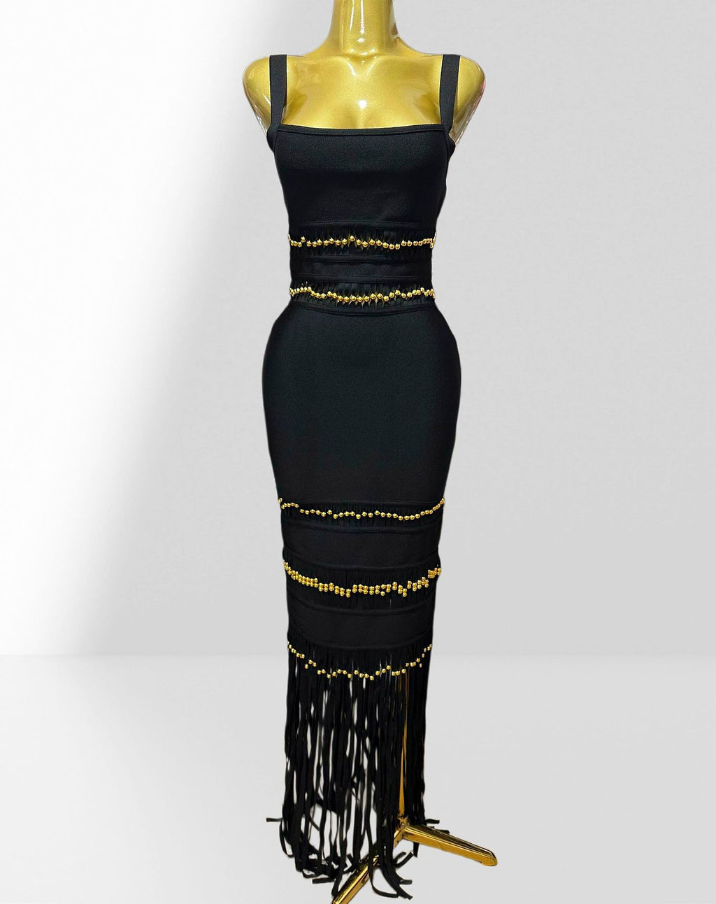 Etuikleid mit Quasten und Cut-Outs – Bild 5 | LuxeStyle