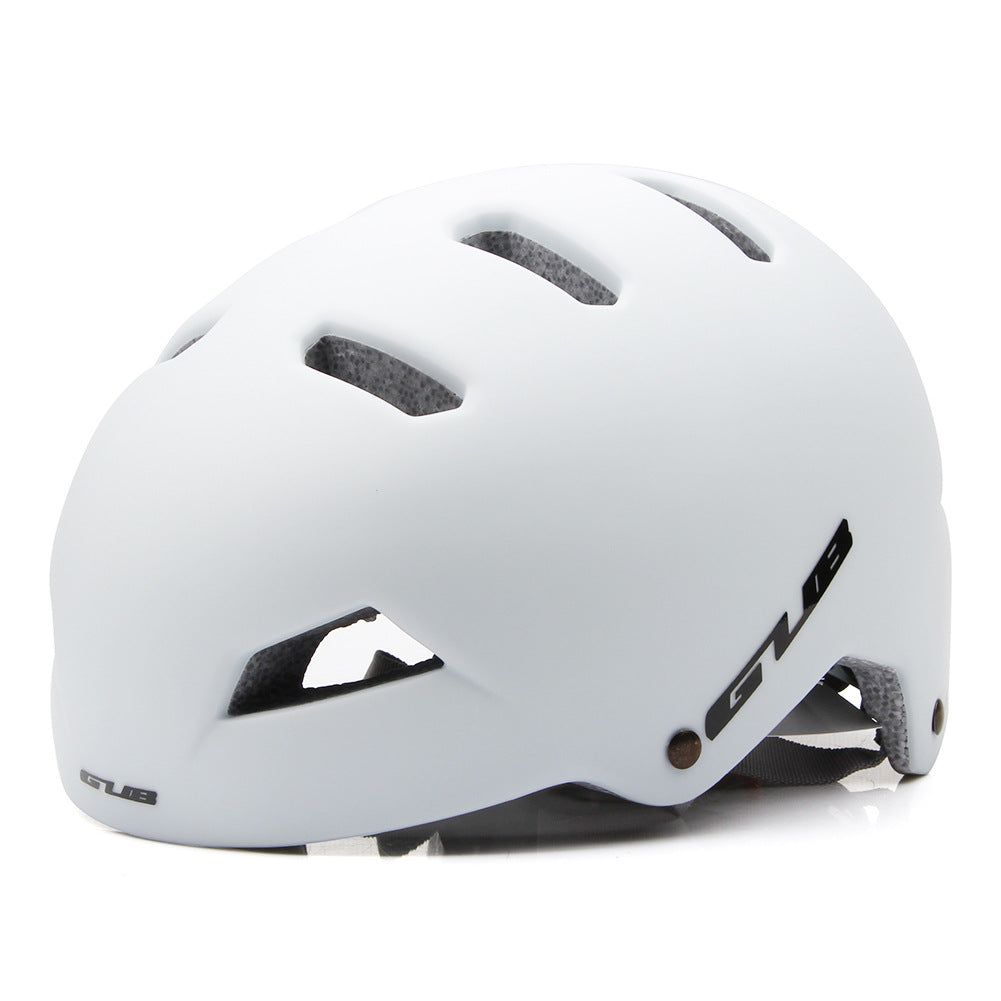 Sport- und Outdoor-Helm