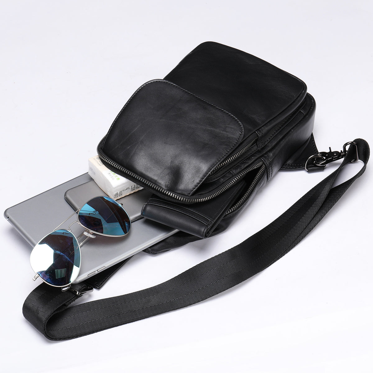 Herren Schultertasche aus Vollschicht-Leder – Bild 2 | LuxeStyle