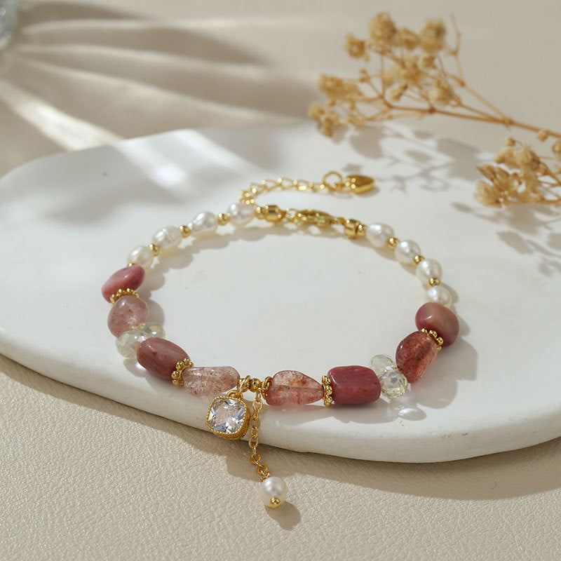 Perlenarmband mit Zirkon-Design – Bild 4 | LuxeStyle