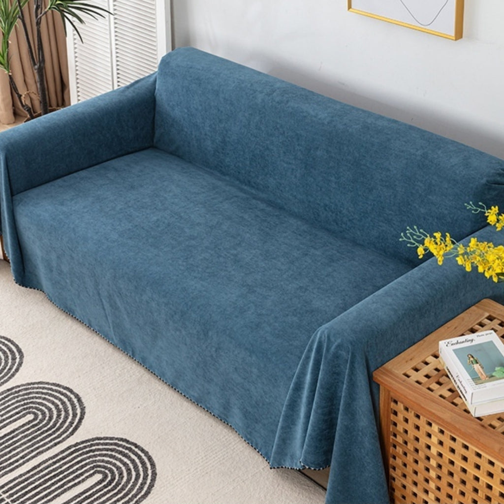 Wasserdichter Sofaüberwurf im minimalistischen Stil