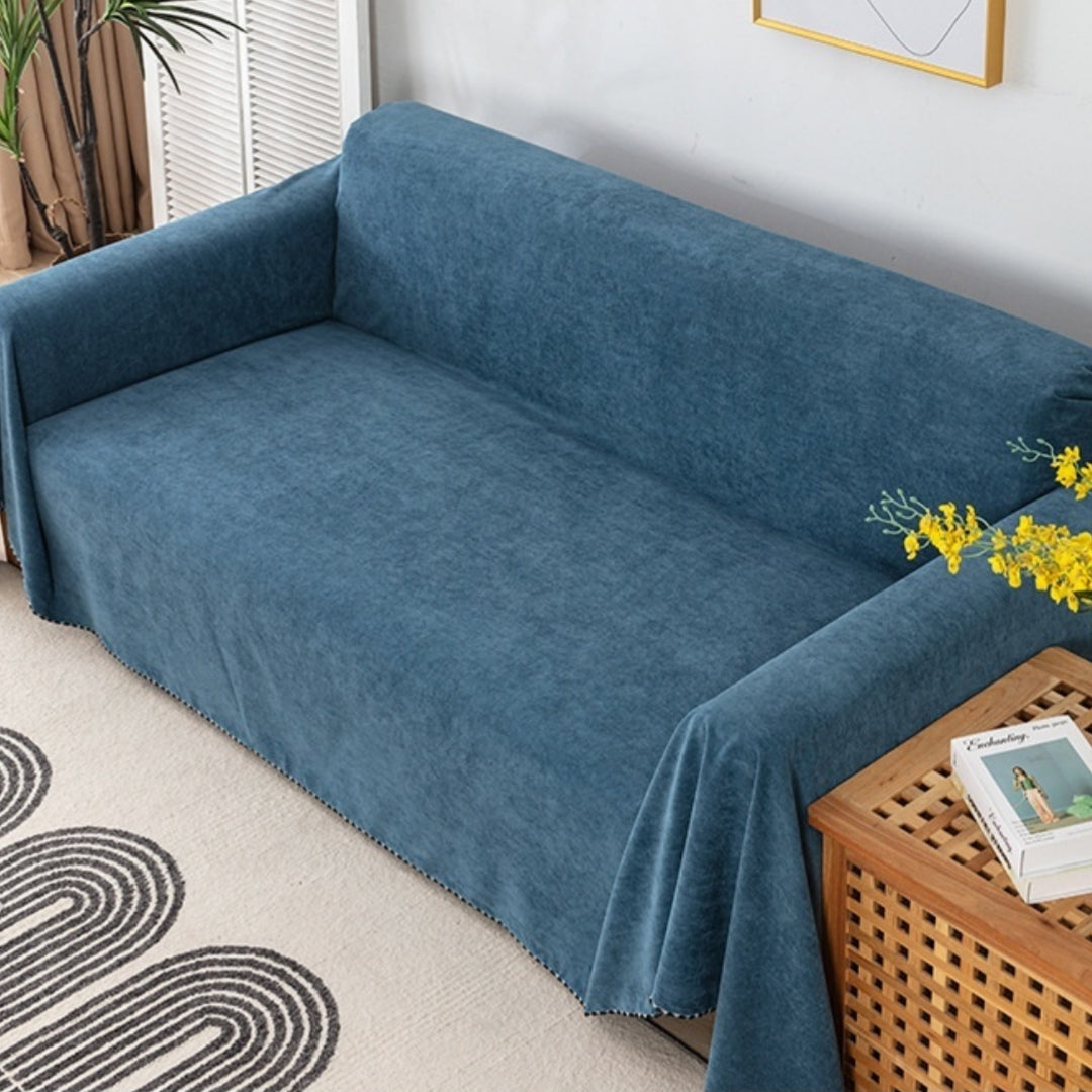 Wasserdichter Sofaüberwurf im minimalistischen Stil