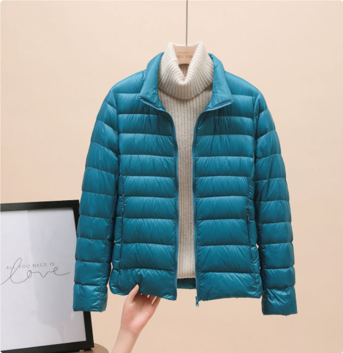 Leichte, kurze Daunenjacke für Damen