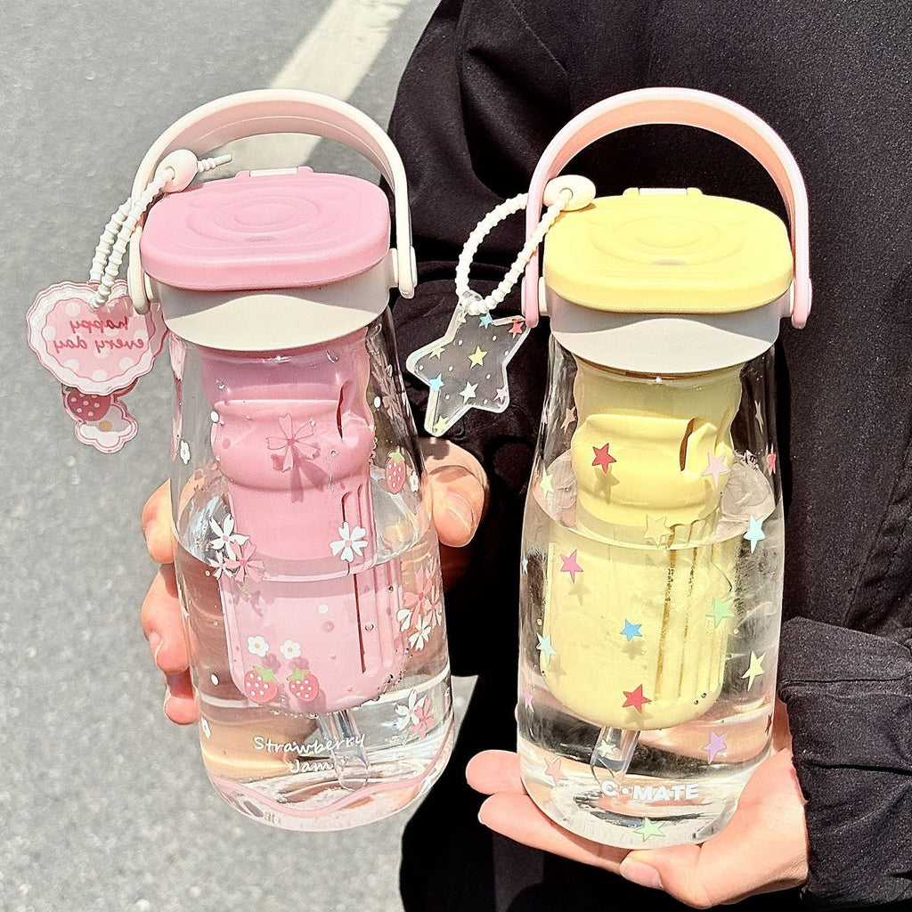 Glasbecher mit Teeinfüser