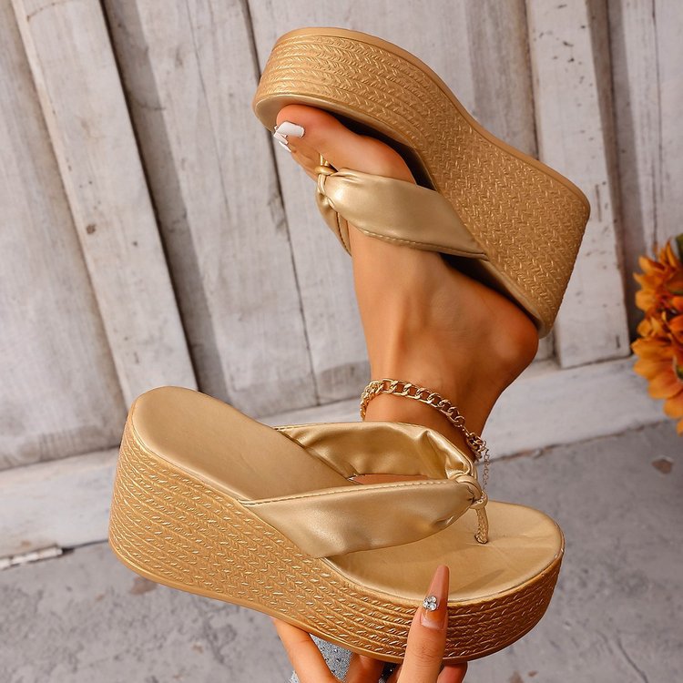 Wasserfeste Plattform-Sandale mit Peep-Toe – Bild 3 | LuxeStyle