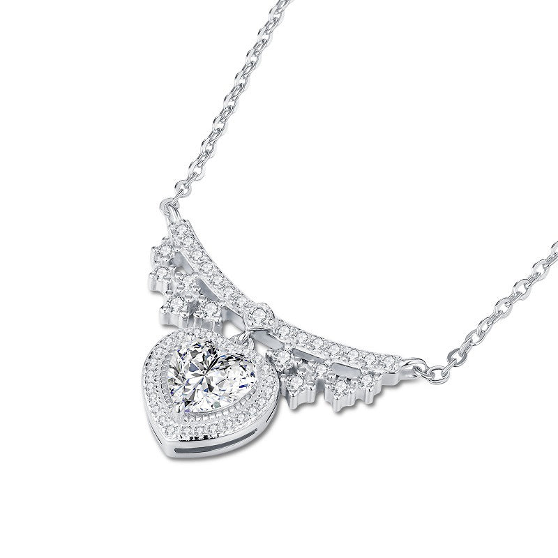 Sterlingsilber Herz Moissanite Halskette
