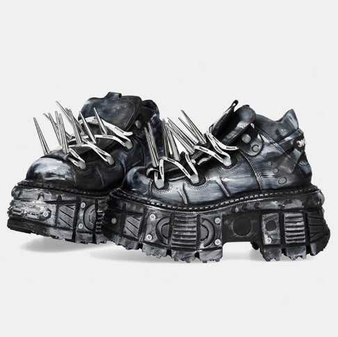 Distressed Biker Schuhe mit Stollen
