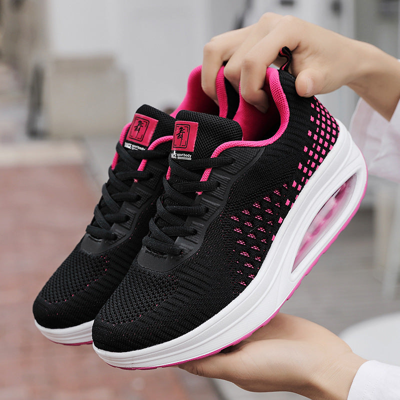 Sportliche Walking-Schuhe mit weicher Sohle
