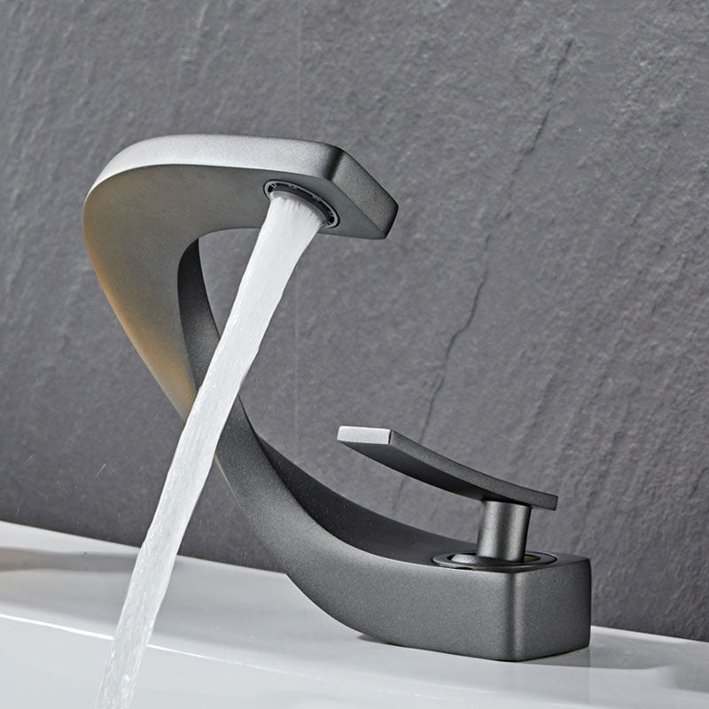 Waschtischarmatur aus Kupfer – Bild 3 | LuxeStyle