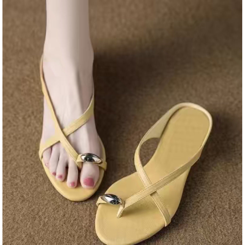 Bequeme Sandalen für Sommerkleider