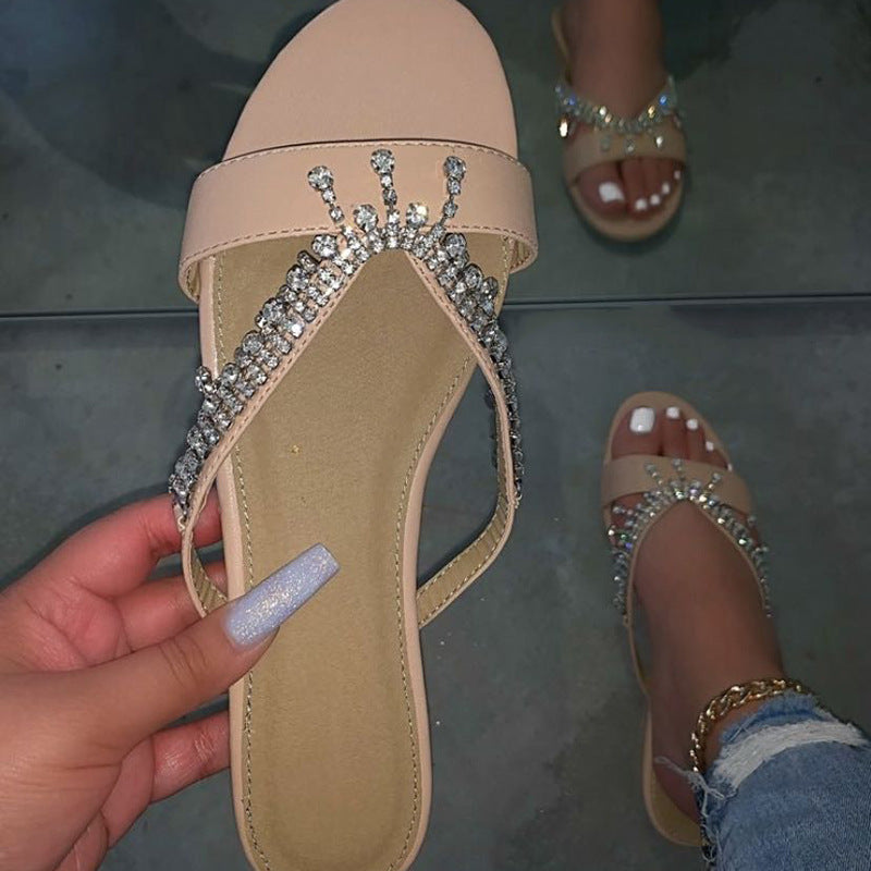 Flache Sandalen mit Perlen und Steinen – Bild 3 | LuxeStyle
