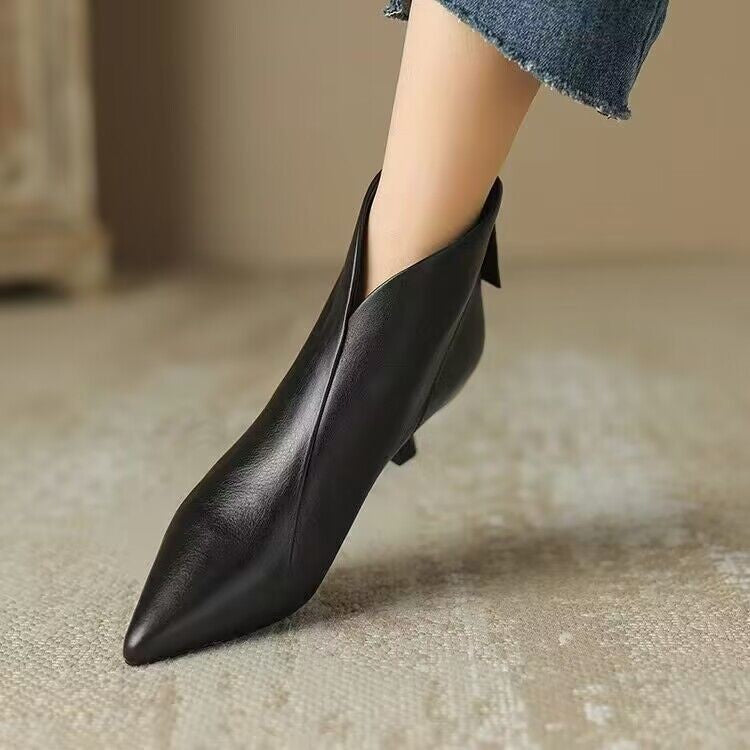 Elegante Ankle Boots mit Kitten-Heel – Bild 2 | LuxeStyle