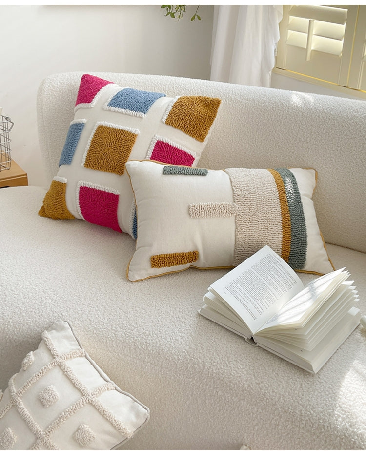 Modernes besticktes Kissen- oder Handtuchbezug – Bild 9 | LuxeStyle