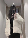 Kurze Kapuzenjacke mit Wattierung – Bild 8 | LuxeStyle