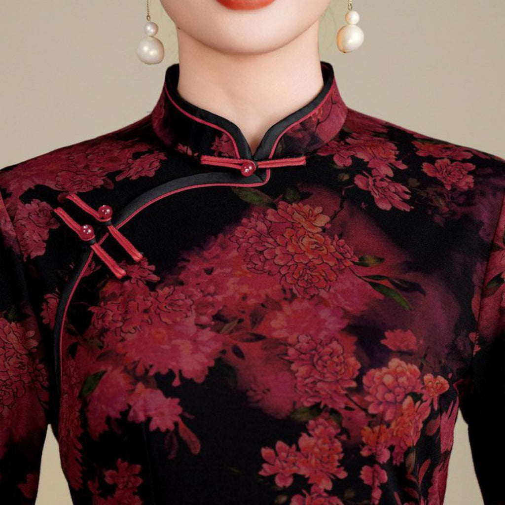 Vintage Slim-Fit Top mit Froschknöpfen