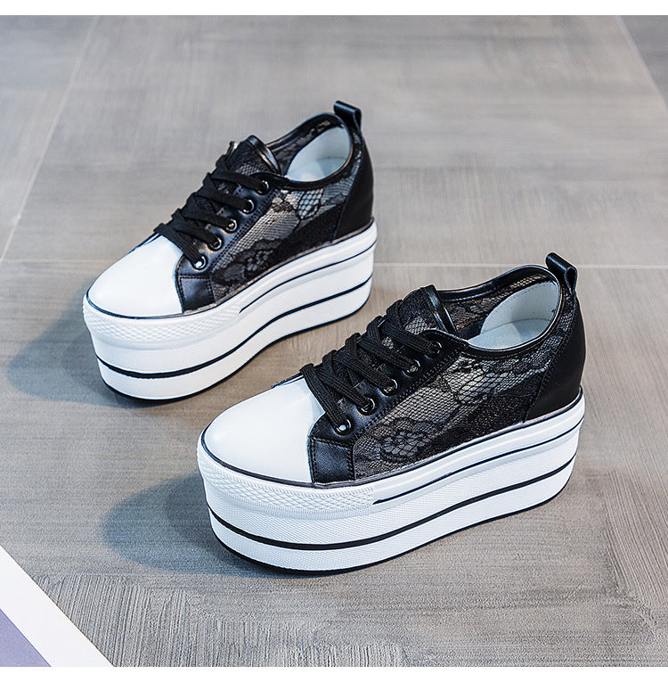 Atmungsaktive Schnürschuhe mit Innenabsatz