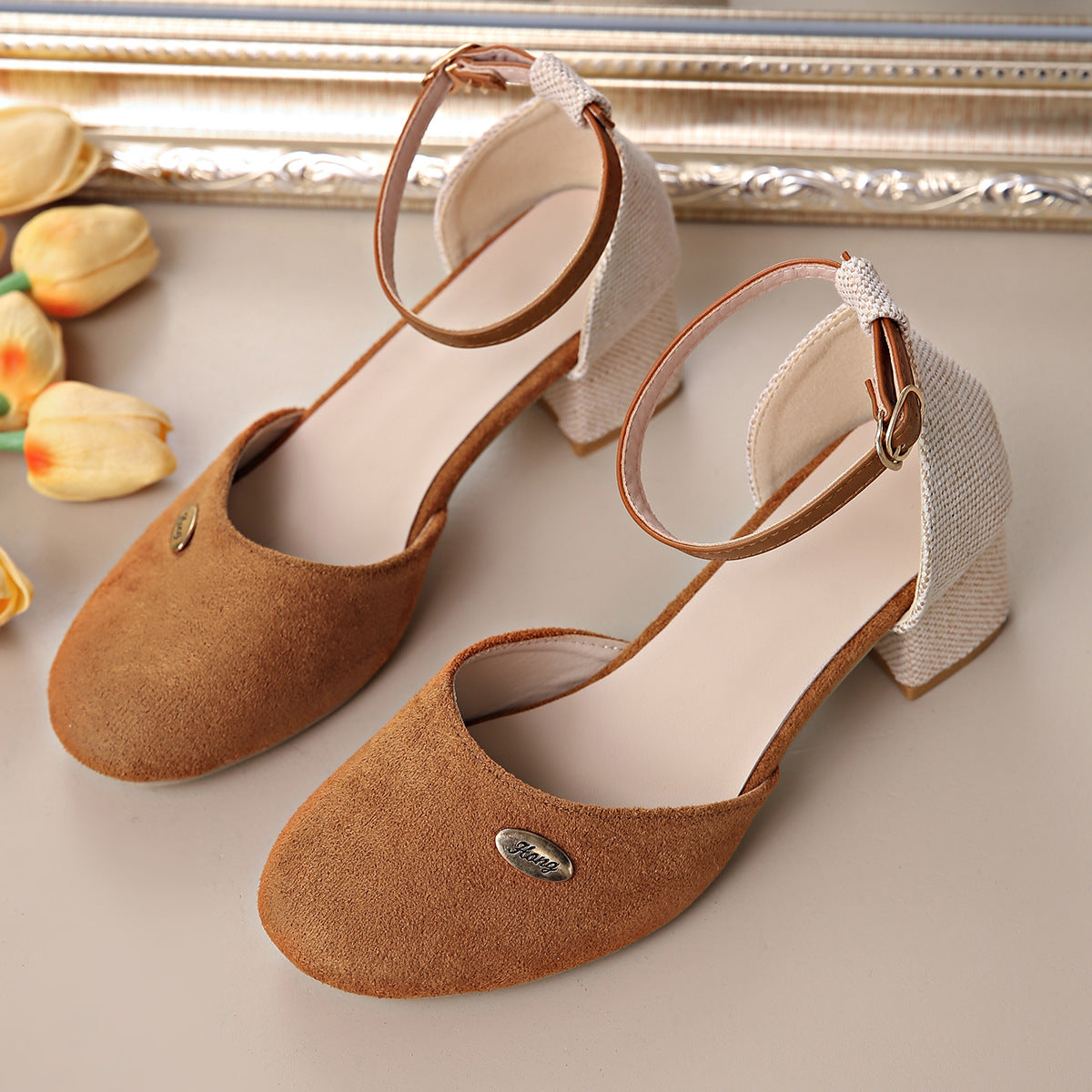 Farbblock-Sandalen aus Leder – Bild 10 | LuxeStyle