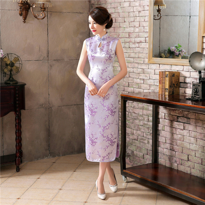 Cheongsam-Kleid aus Brokatsatin mit Dreiviertelarm – Bild 13 | LuxeStyle