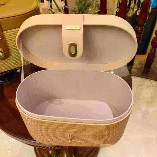 Ovaler Kistchen mit Ährenmuster – Leder-Geschenkbox – Bild 5 | LuxeStyle